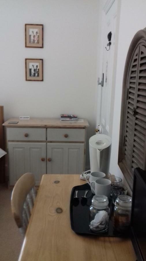No. 23 Bed & Breakfast Wells Dış mekan fotoğraf
